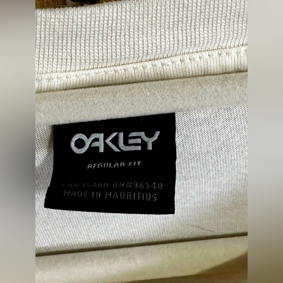 EUC Oakley SCATTERED SCREEN B1B TEE T-Shirt with Gold and Green Graphic XL - Picture 5 of 7